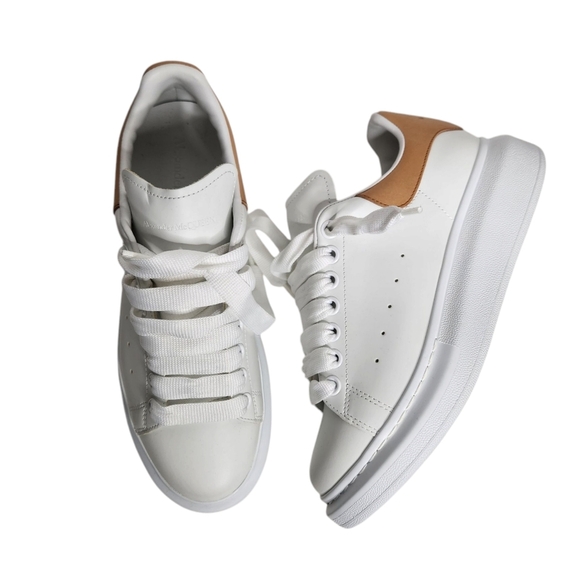 Alexander McQueen New Tech Platform Sneakers - Picture 7 of 13